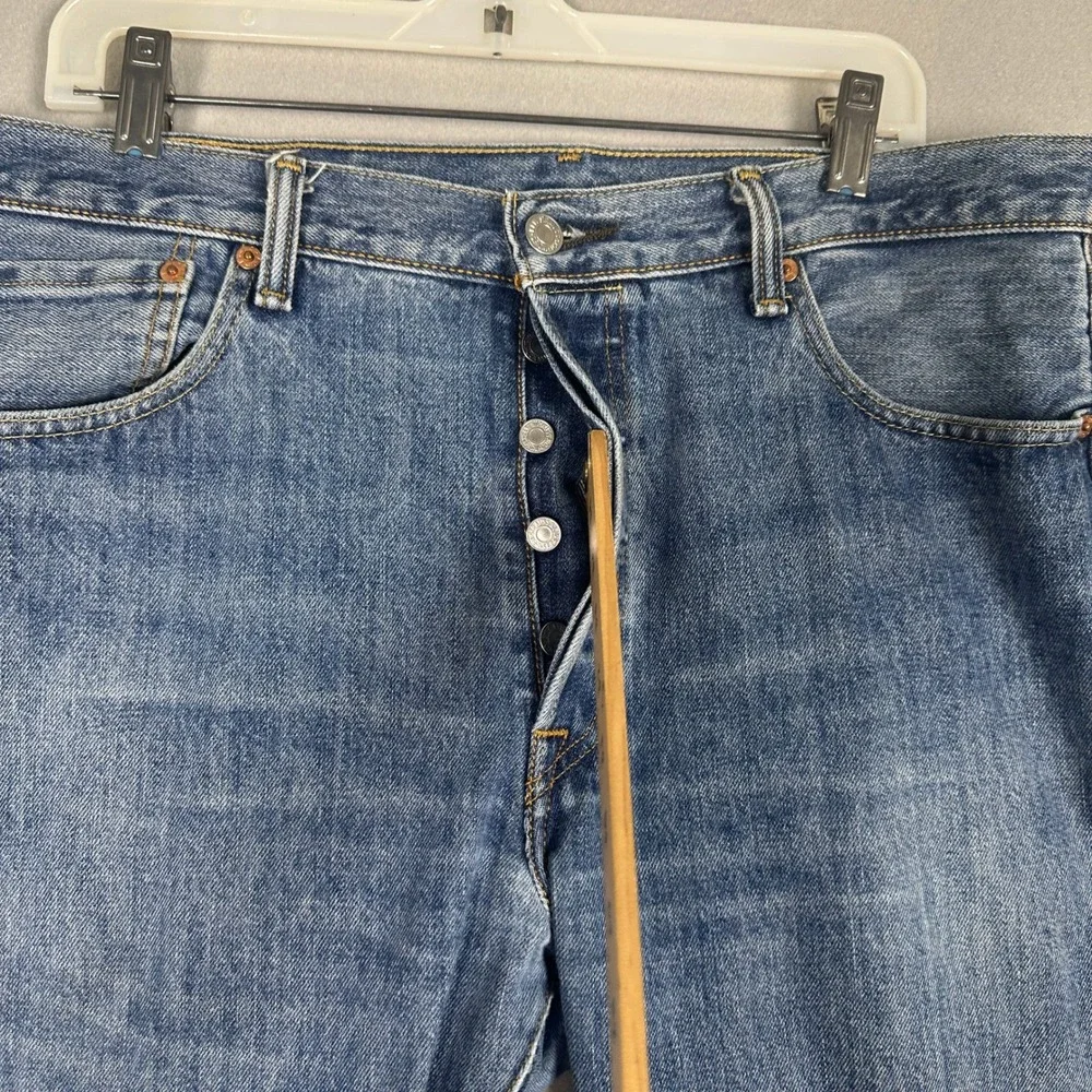 Levi's 501 Jeans Mens 35x30 Blue Button Fly Straight Leg EUC